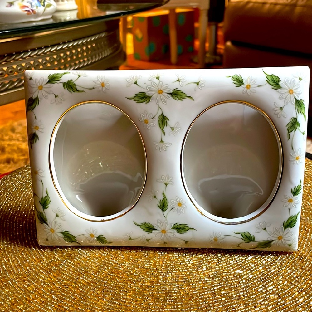 “Daisy”Lefton china 1980 double frame mint rare Grandma’s collection